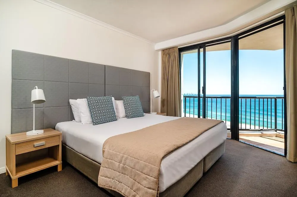 Mantra Coolangatta Beach Голд-Кост 4*,  Австралия