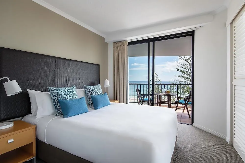 Mantra Coolangatta Beach Gold Coast 4*,
